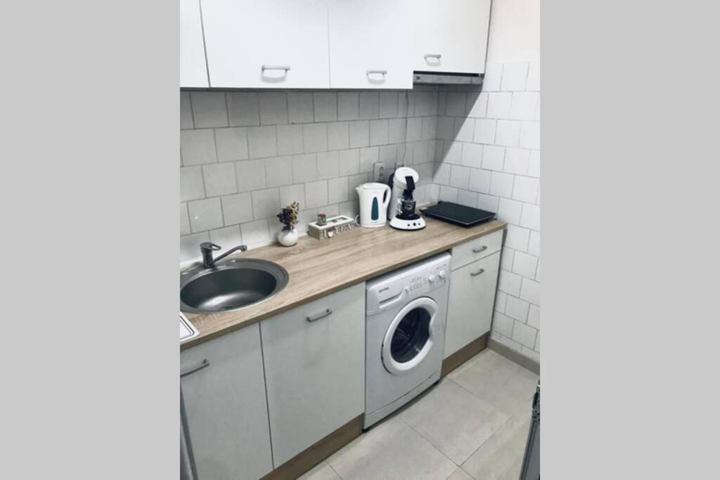 Reeas Apartament ティミショアラ エクステリア 写真